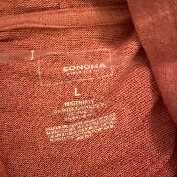 Maternity or nursing sweater with hood - Picture 3 of 3